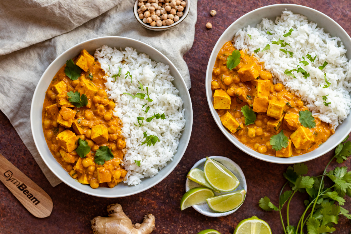 Rețetă fitness: Curry vegan cu tofu și năut