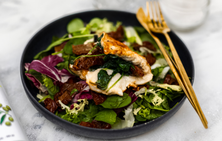 Rețetă Fitness: Piept de pui umplut cu spanac