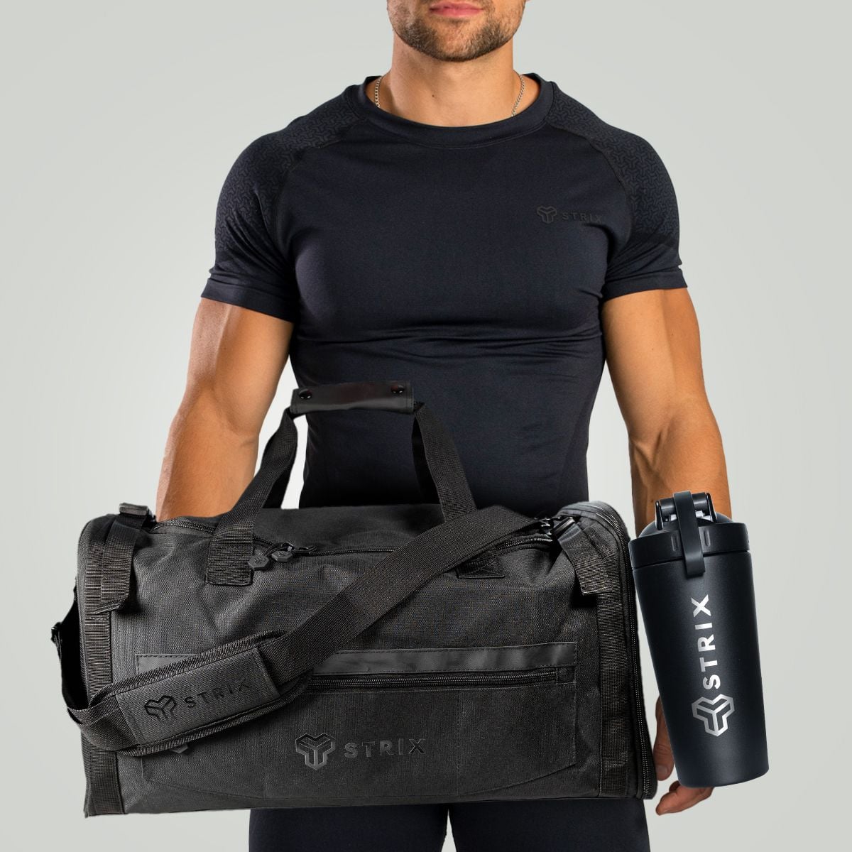 Geantă sport Ultimate Duffle Black - STRIX | GymBeam.ro