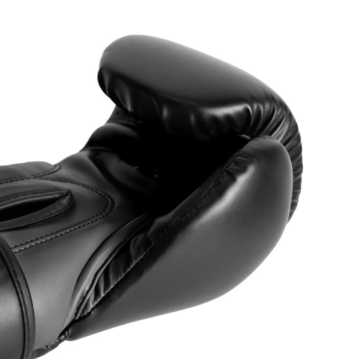 Mănuși de box Striker Black - GymBeam 12 OZ
