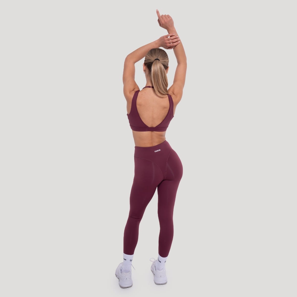 GymBeam Sutien sport Flow Wine · záber 7