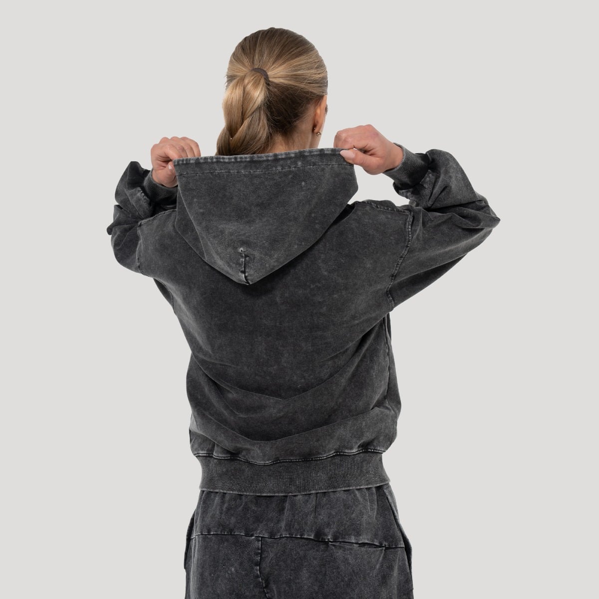 Hanorac pentru femei Abyss Charcoal - GymBeam