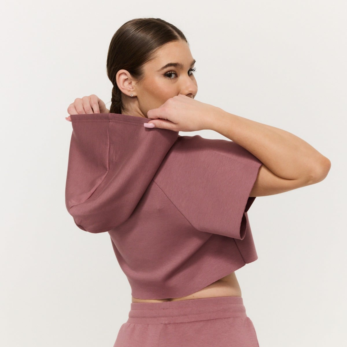 Hanorac pentru femei Relay Cropped Haze - GymBeam