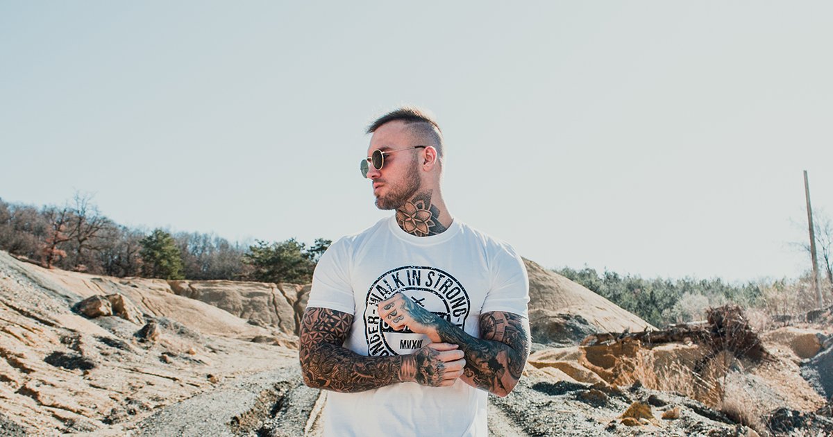 Tricou Walk In Strong White - GymBeam